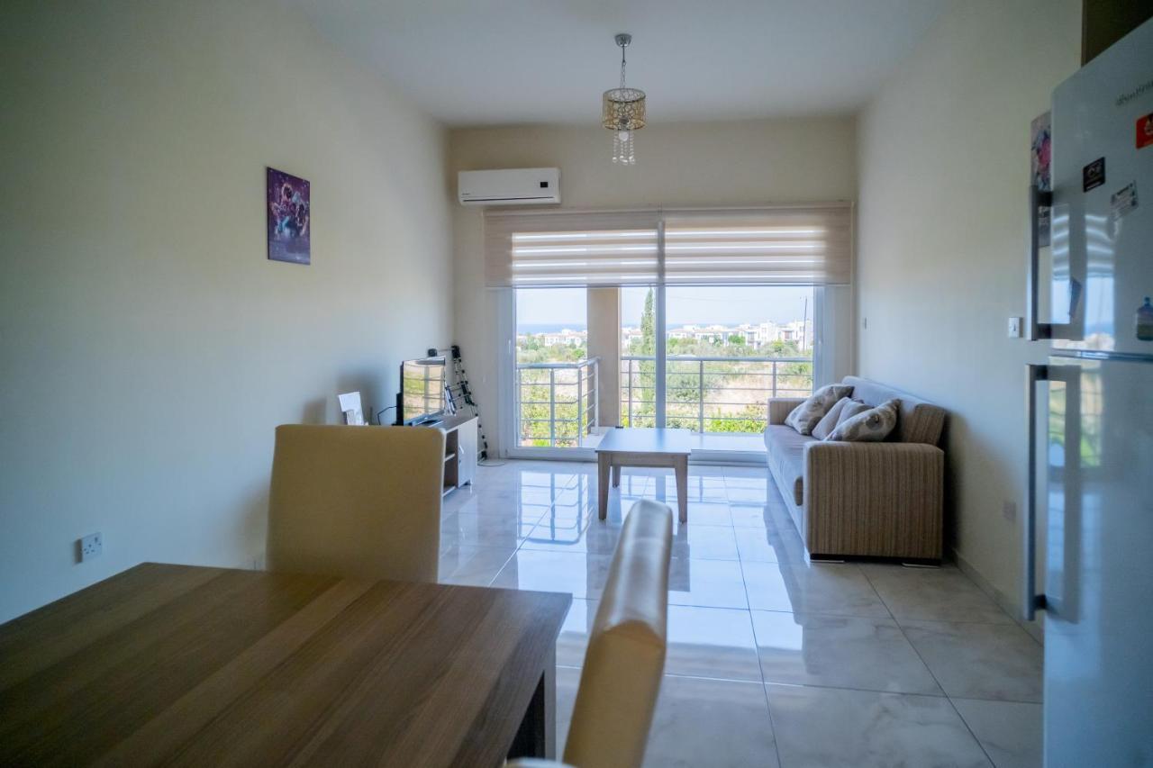 Spacious Two-Bedroom Apartment In Amazing Residence Escape Homes Kyrenia  Eksteriør billede