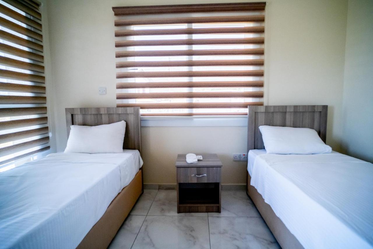Spacious Two-Bedroom Apartment In Amazing Residence Escape Homes Kyrenia  Eksteriør billede