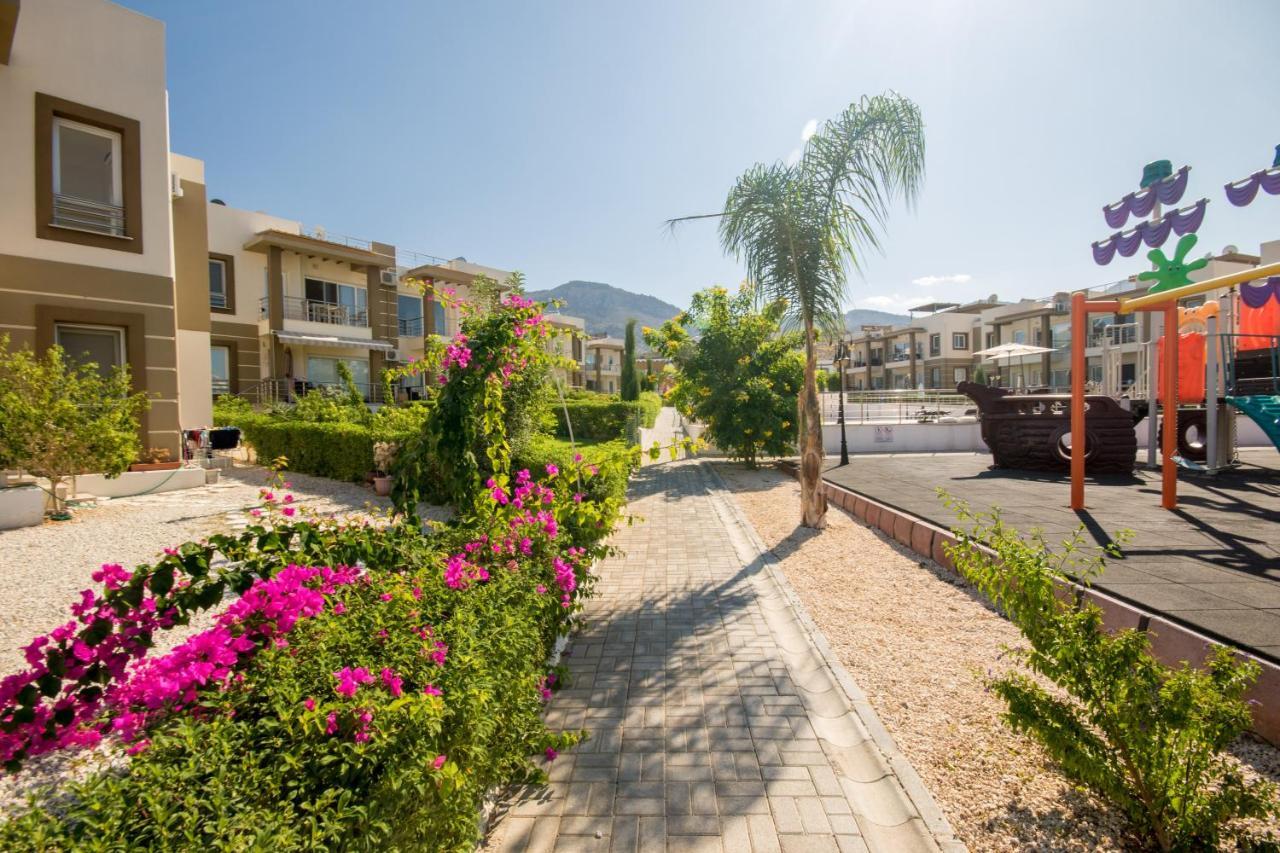 Spacious Two-Bedroom Apartment In Amazing Residence Escape Homes Kyrenia  Eksteriør billede