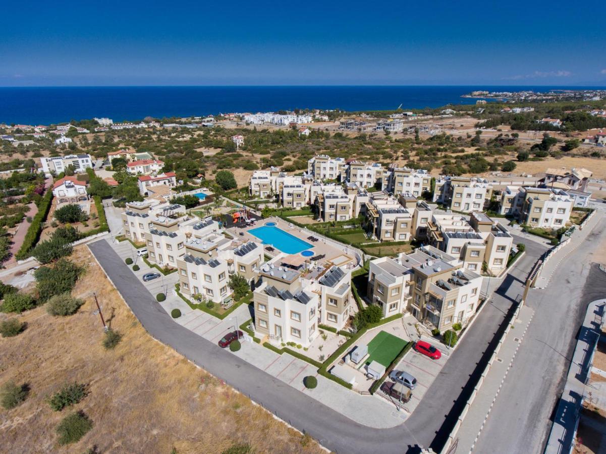 Spacious Two-Bedroom Apartment In Amazing Residence Escape Homes Kyrenia  Eksteriør billede
