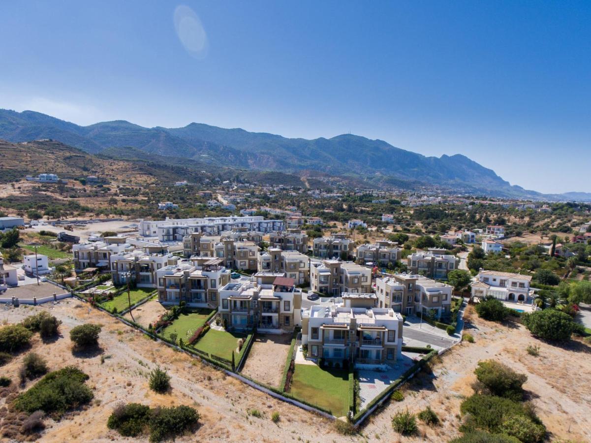 Spacious Two-Bedroom Apartment In Amazing Residence Escape Homes Kyrenia  Eksteriør billede