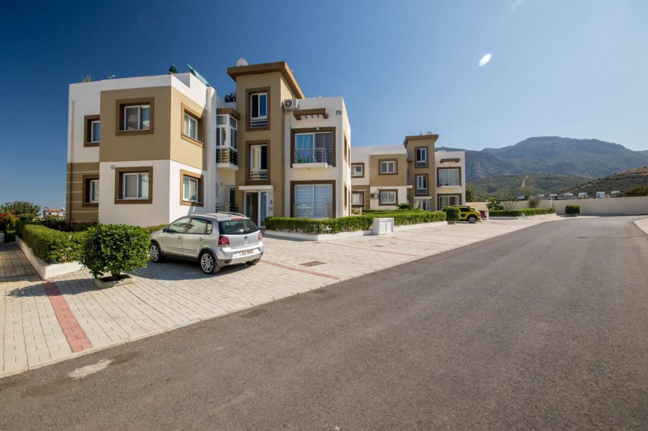Spacious Two-Bedroom Apartment In Amazing Residence Escape Homes Kyrenia  Eksteriør billede