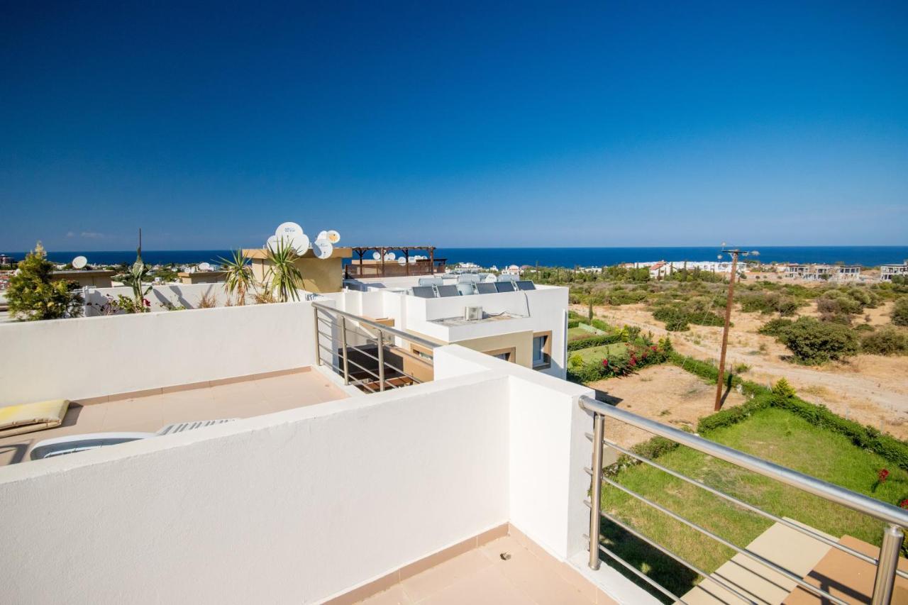 Spacious Two-Bedroom Apartment In Amazing Residence Escape Homes Kyrenia  Eksteriør billede