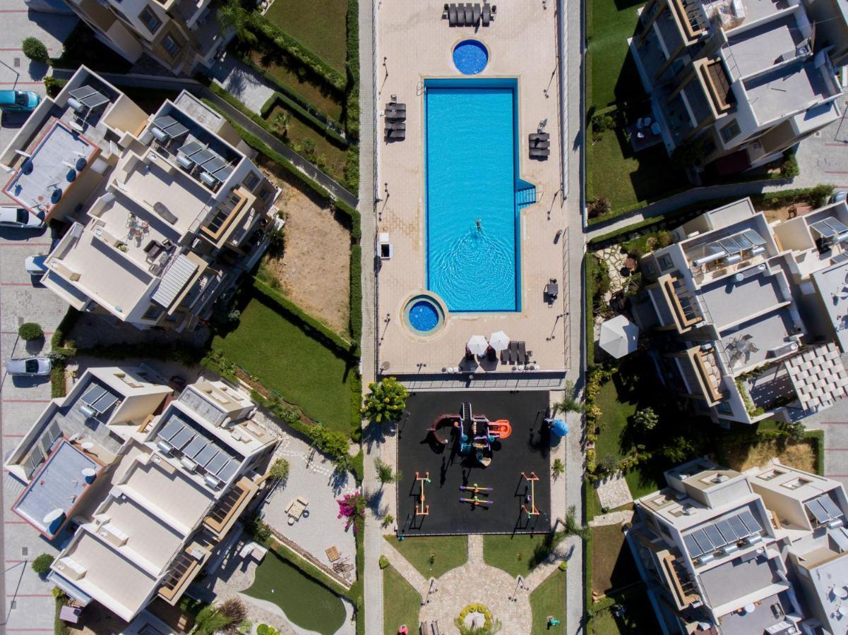 Spacious Two-Bedroom Apartment In Amazing Residence Escape Homes Kyrenia  Eksteriør billede
