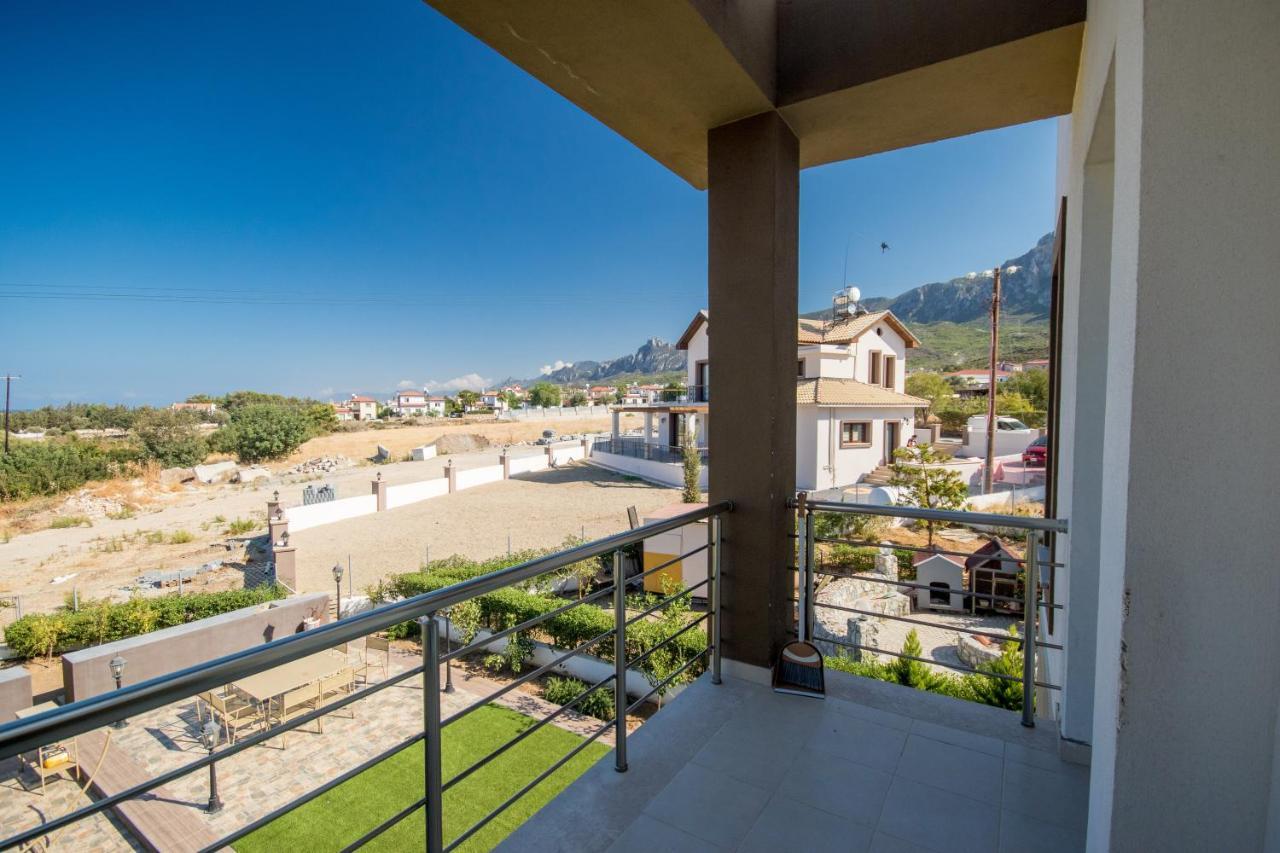 Spacious Two-Bedroom Apartment In Amazing Residence Escape Homes Kyrenia  Eksteriør billede