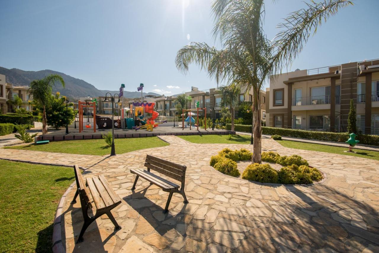 Spacious Two-Bedroom Apartment In Amazing Residence Escape Homes Kyrenia  Eksteriør billede